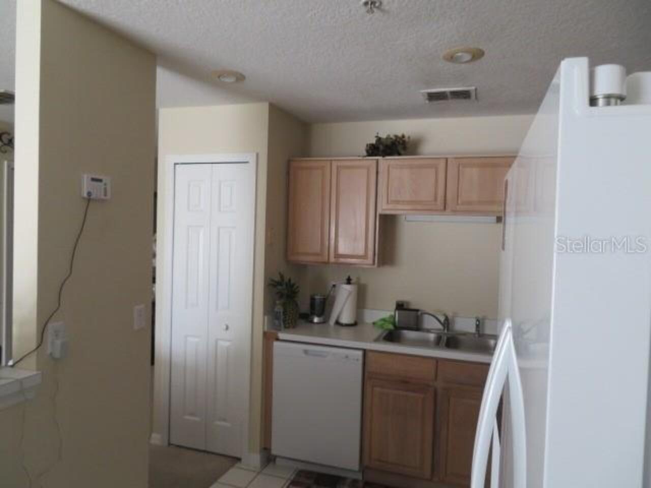 Listing Photo 12