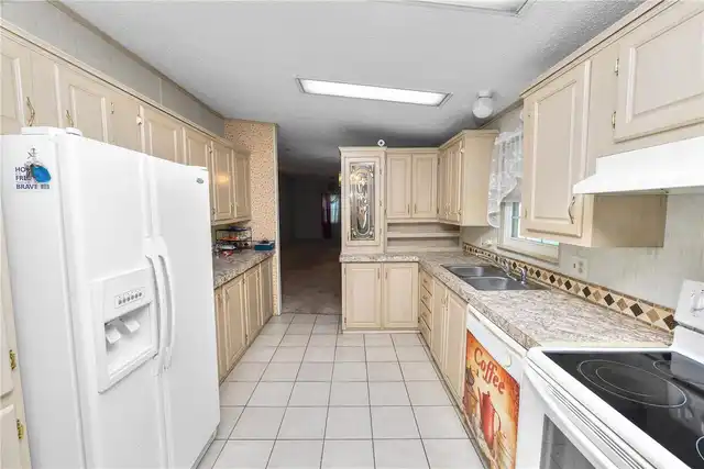 Listing Photo 13