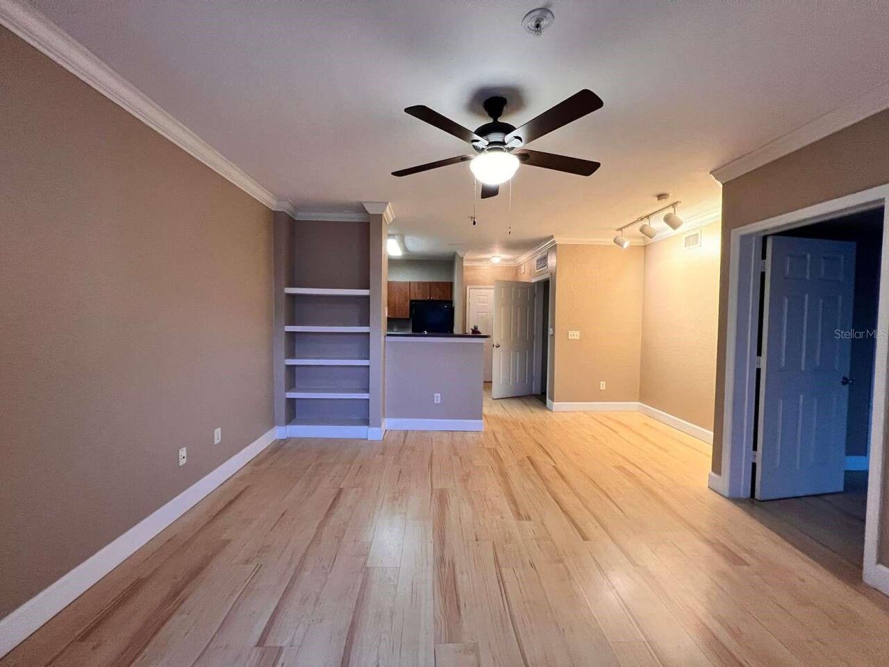 Listing Photo 9