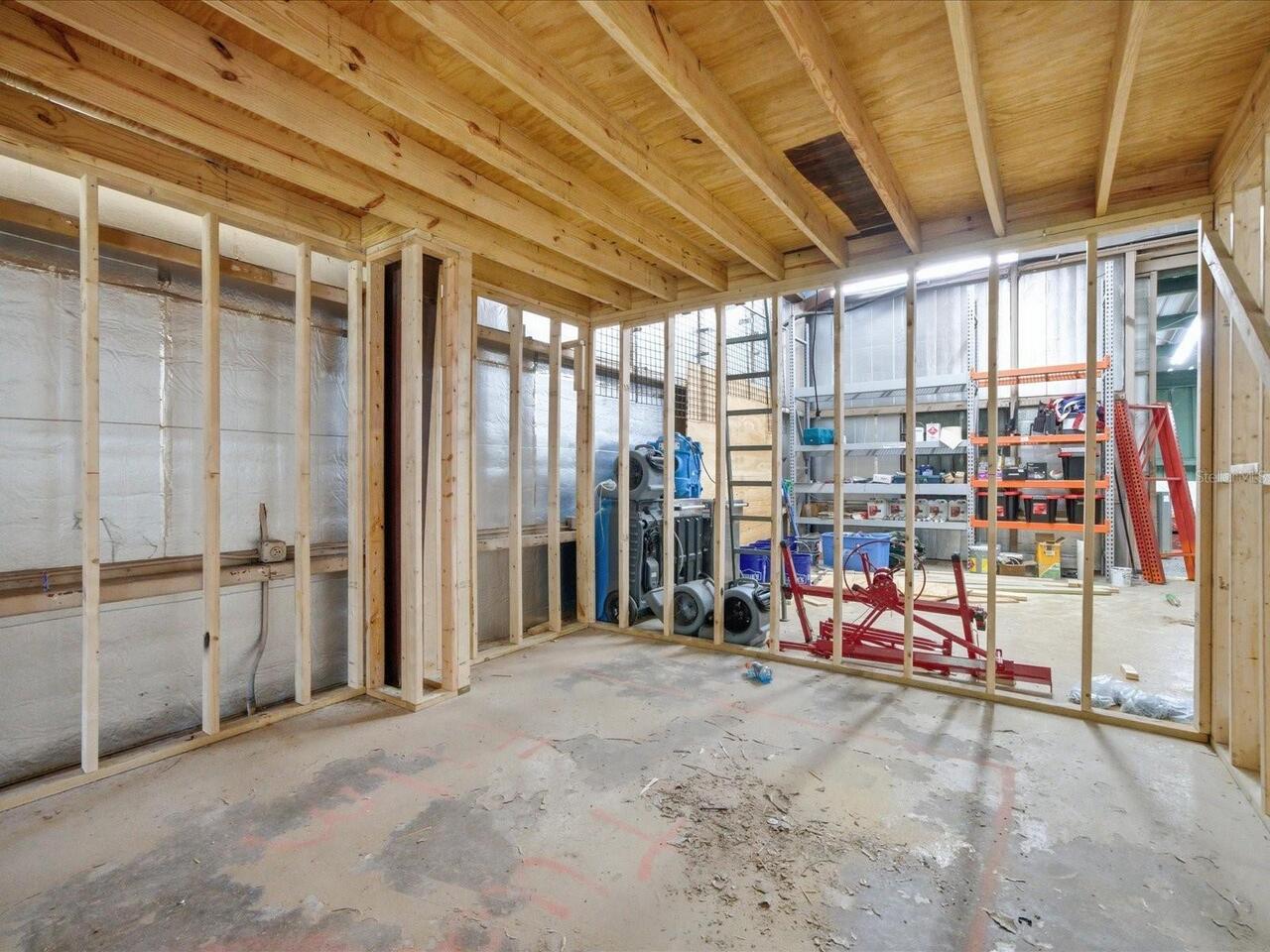 Listing Photo 14