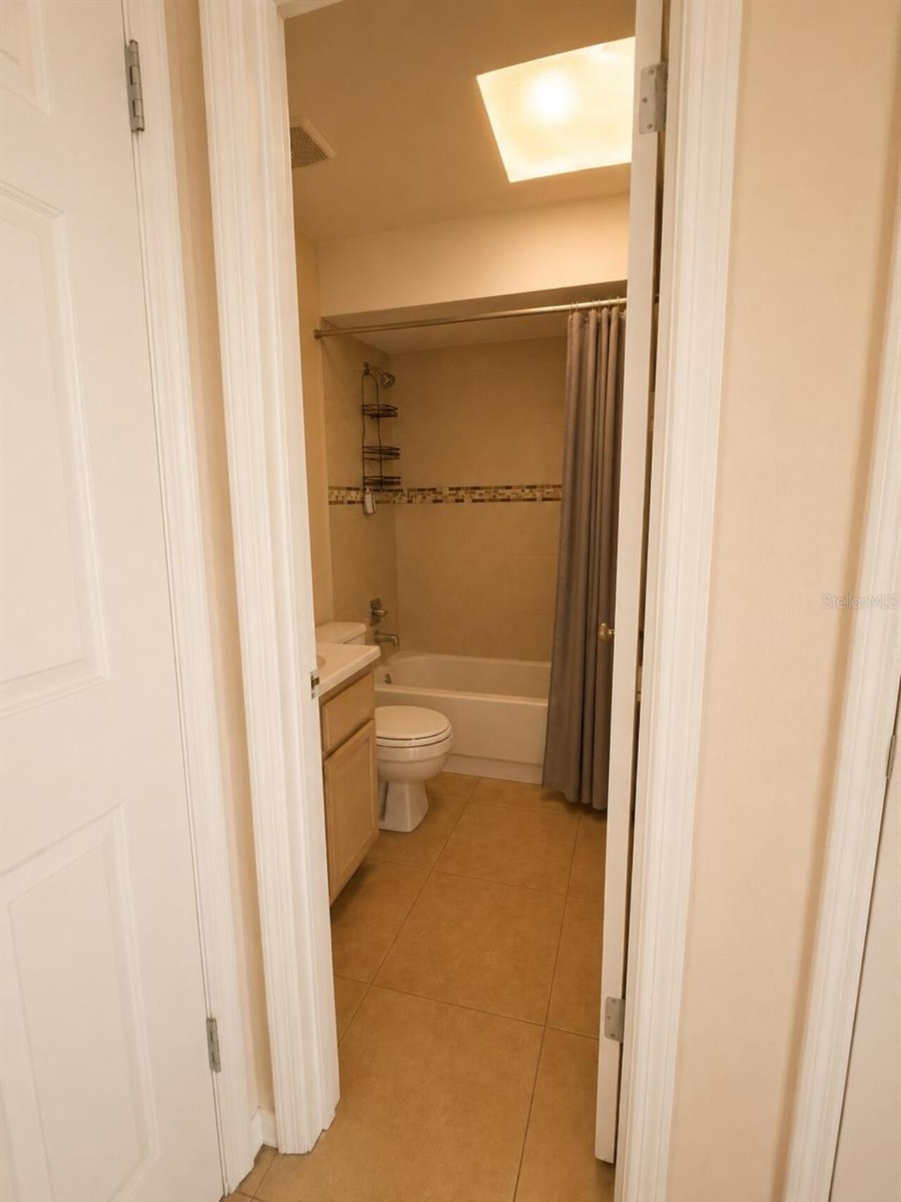 Listing Photo 16