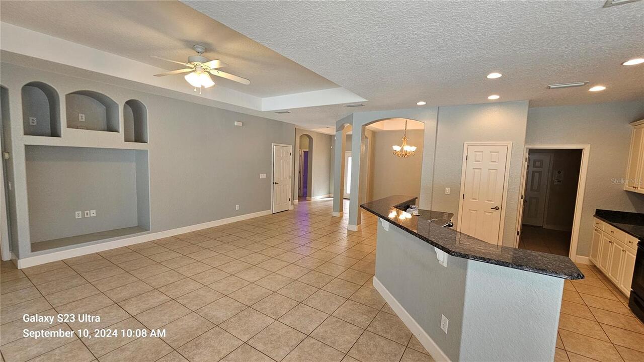 Listing Photo 10