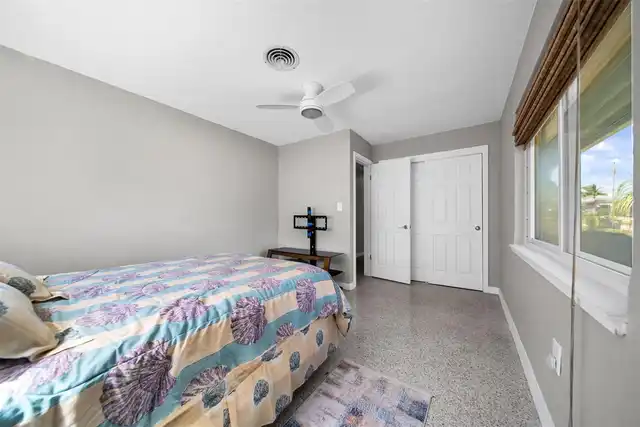 Listing Photo 25
