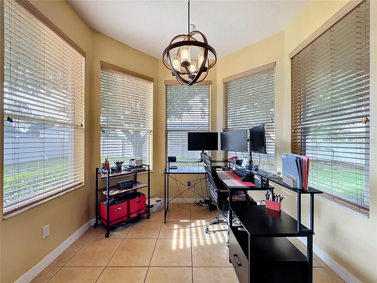 Listing Photo 12
