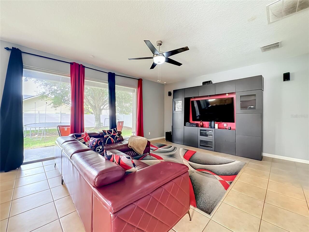 Listing Photo 14