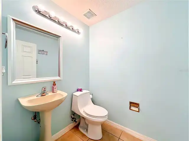 Listing Photo 28