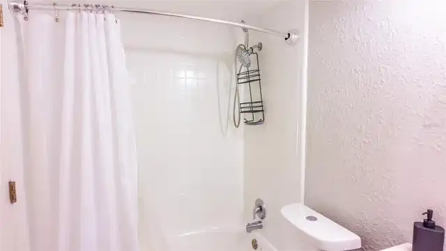 Listing Photo 24