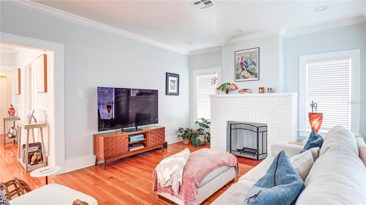 Listing Photo 9