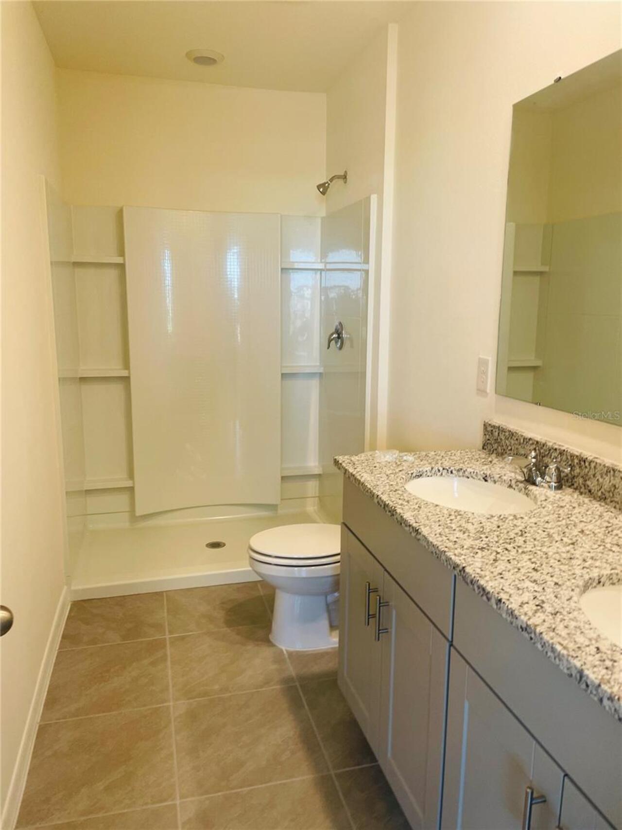 Listing Photo 14