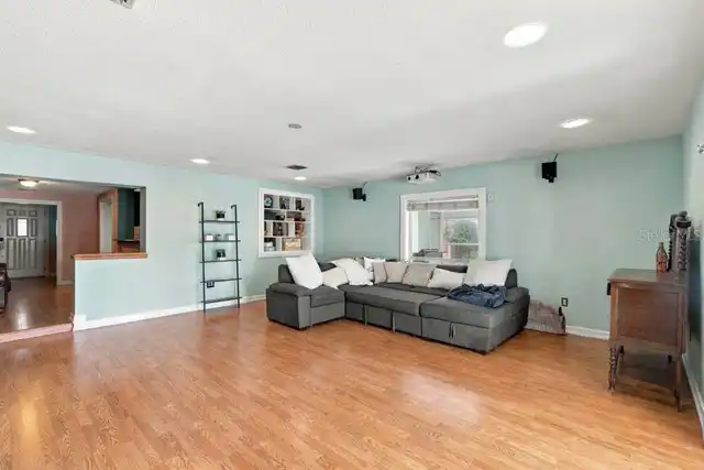 Listing Photo 21