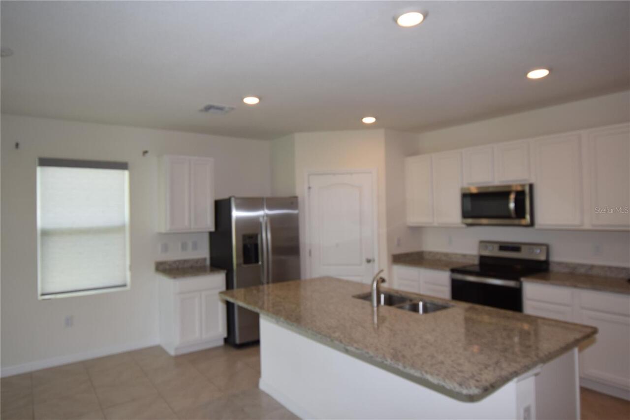 Listing Photo 7