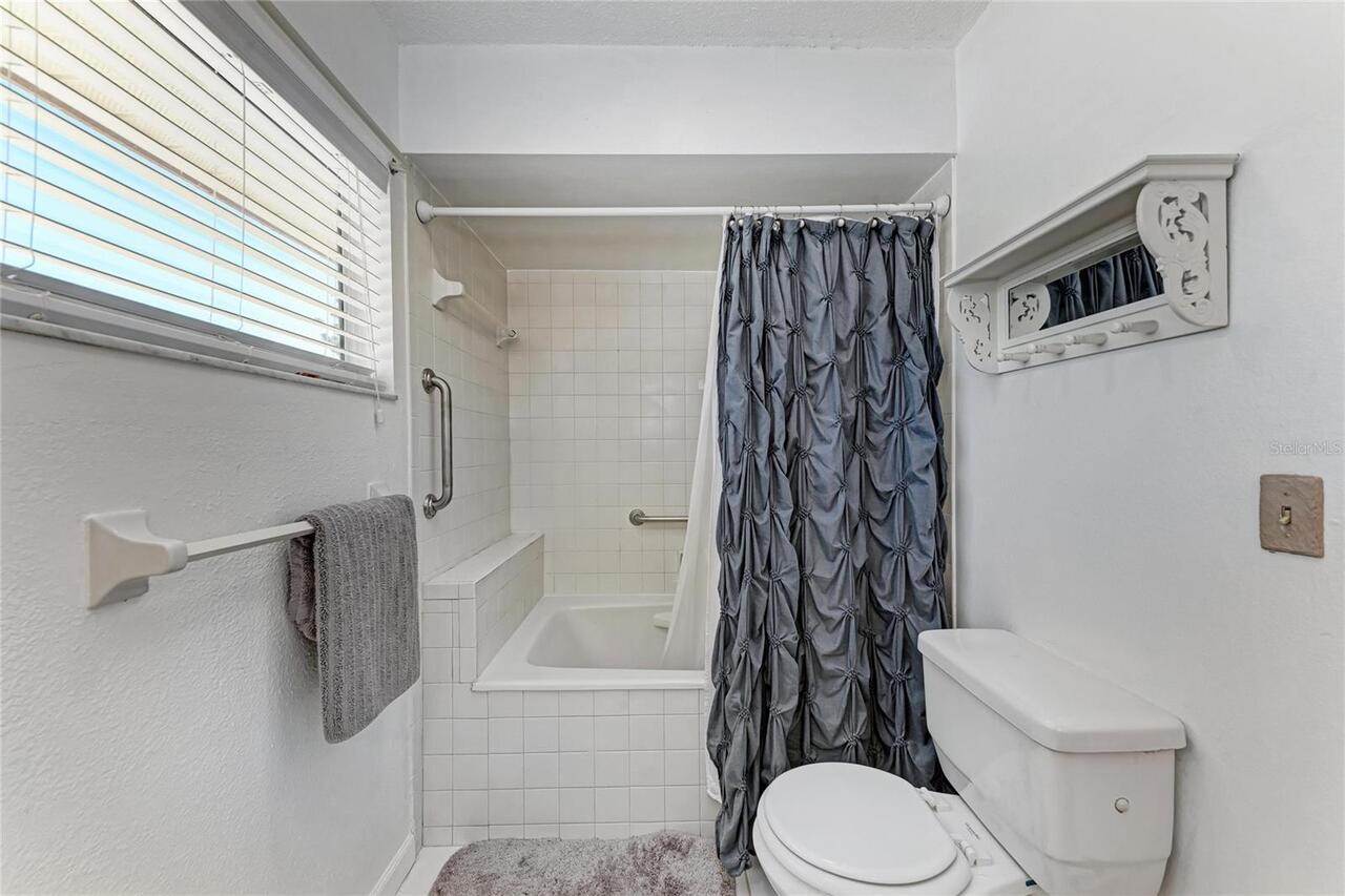 Listing Photo 37