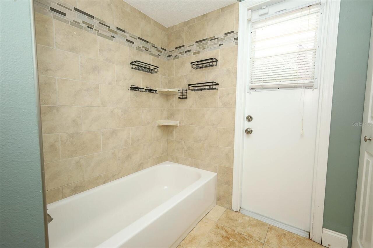 Listing Photo 22
