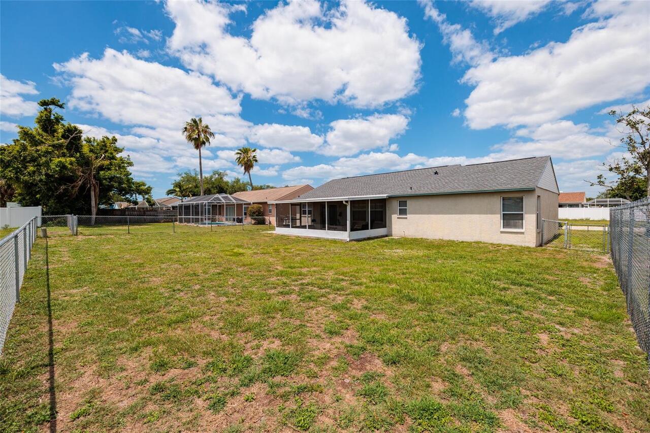 Listing Photo 16