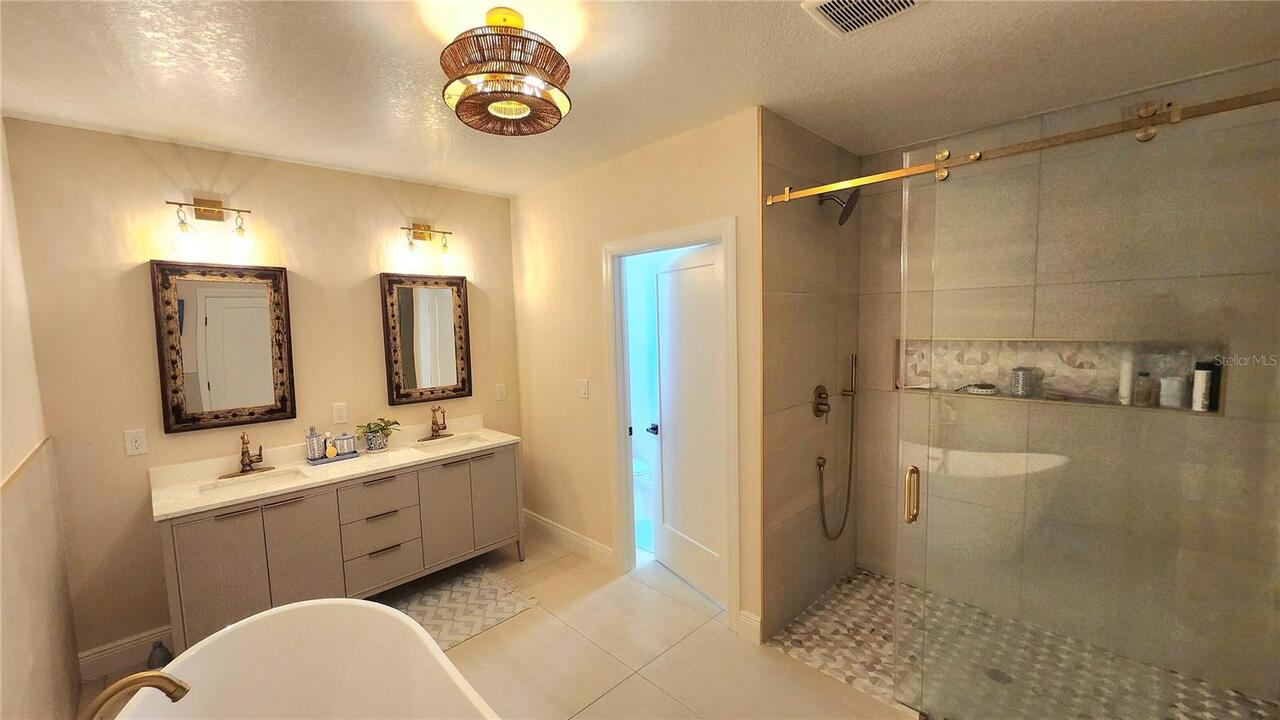 Listing Photo 35
