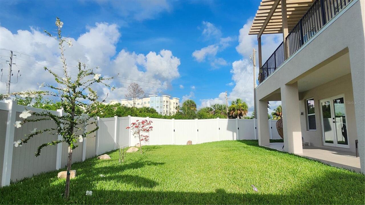 Listing Photo 12