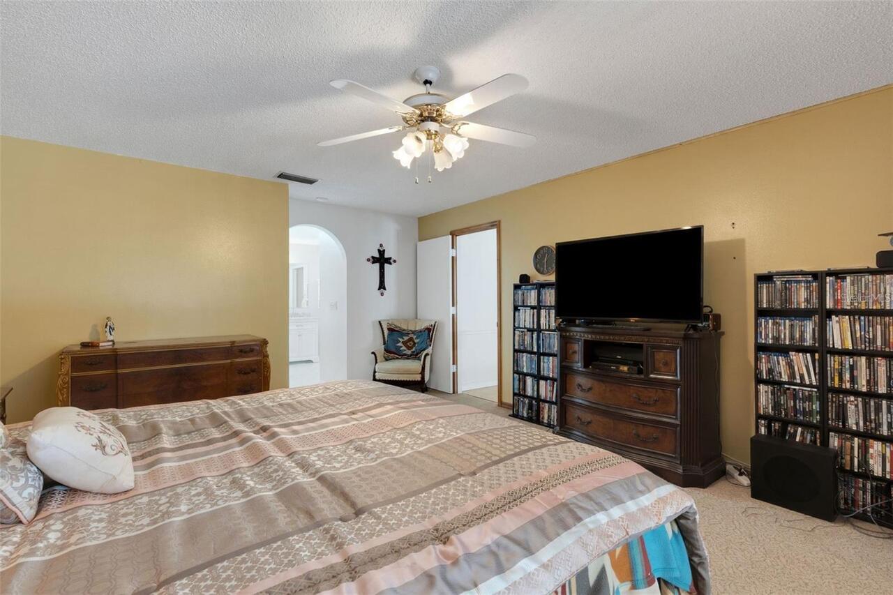 Listing Photo 14