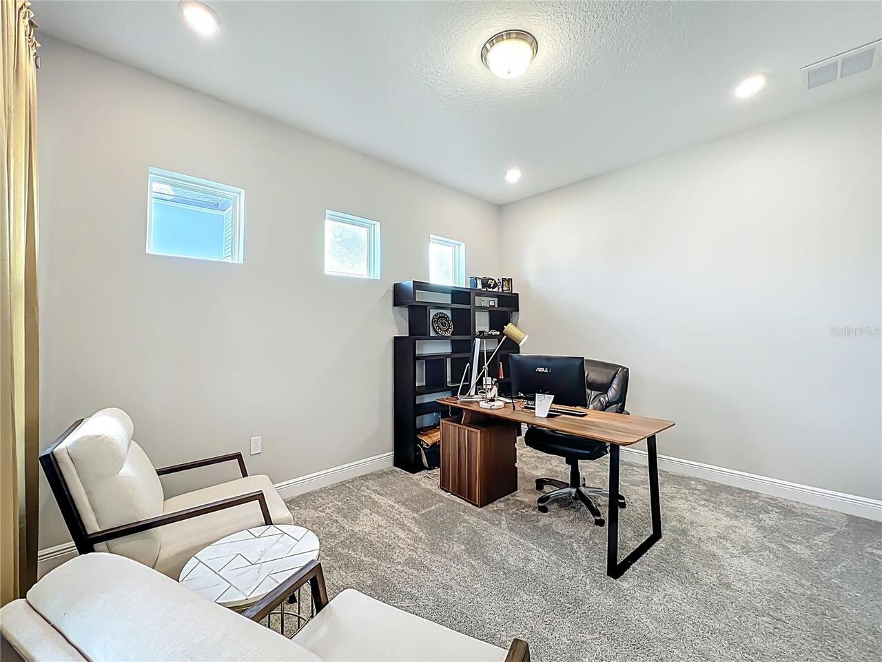 Listing Photo 8