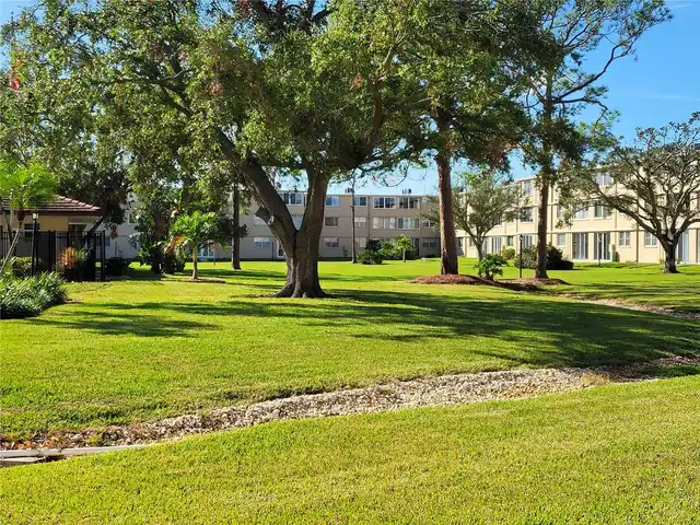 Listing Photo 34