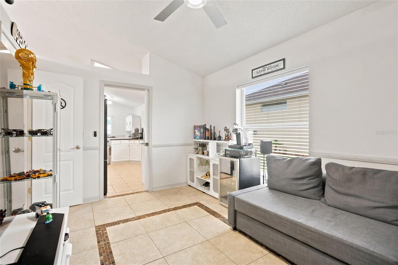 Listing Photo 14