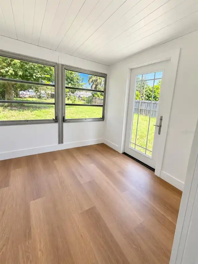 Listing Photo 18