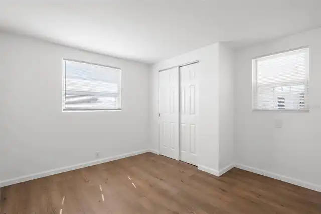 Listing Photo 12