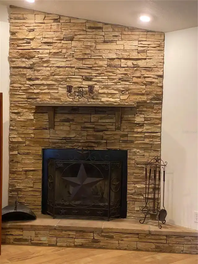 Listing Photo 8