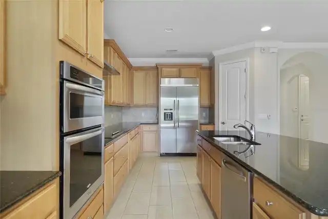 Listing Photo 9