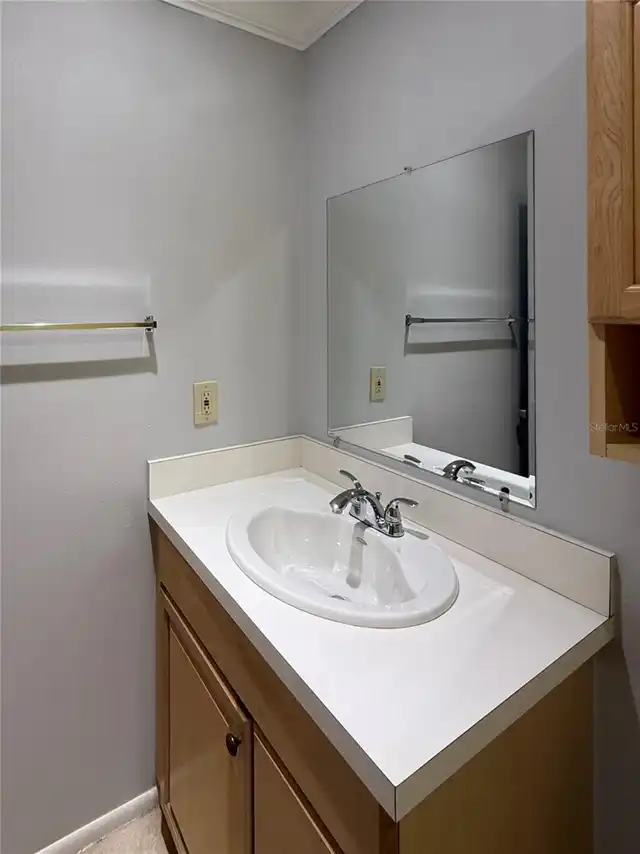 Listing Photo 8