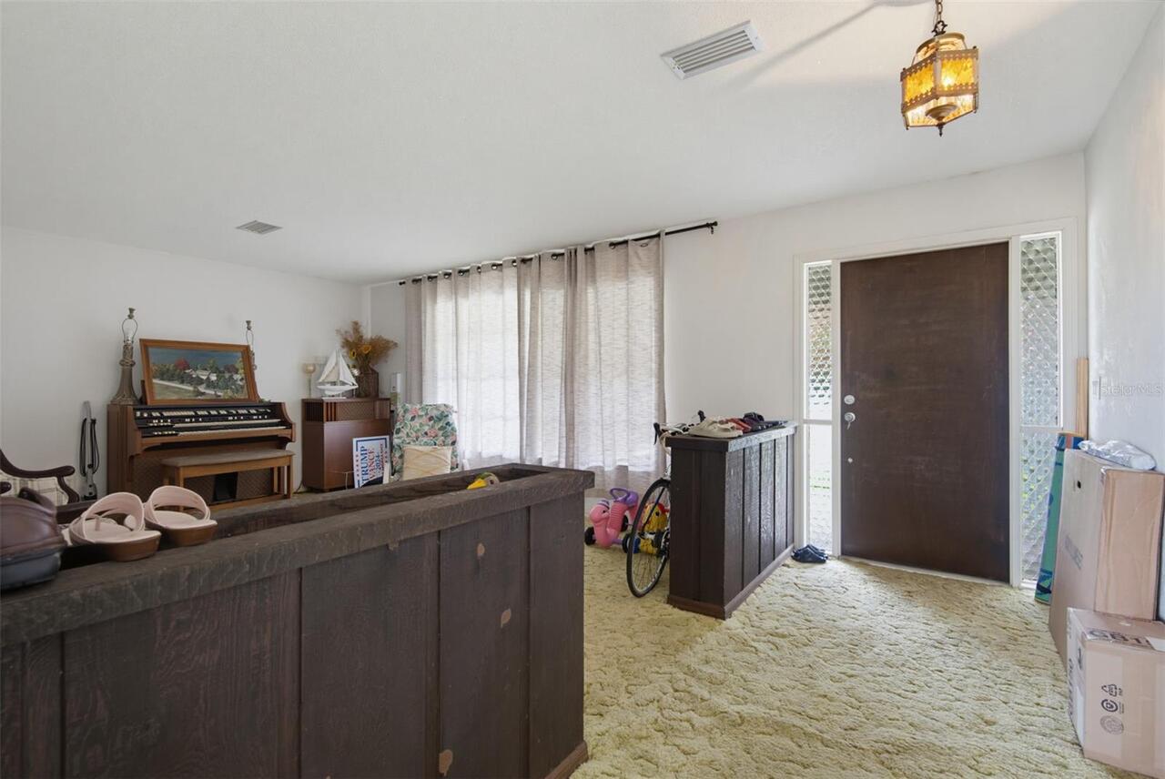 Listing Photo 10