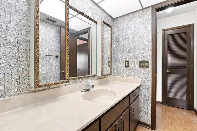 Listing Photo 37