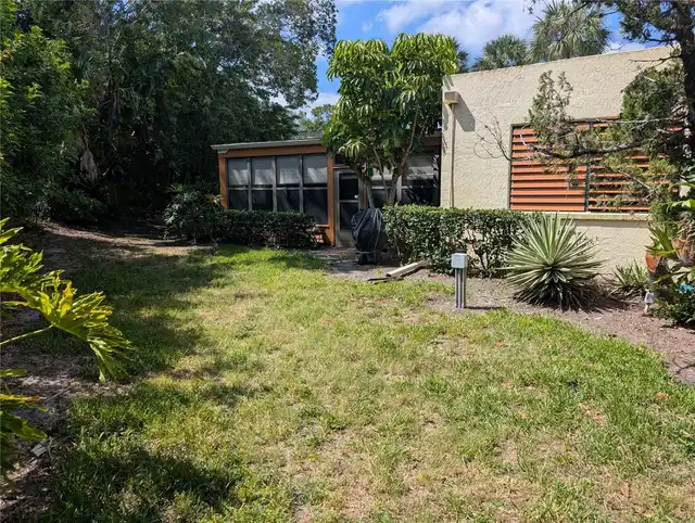 Listing Photo 15