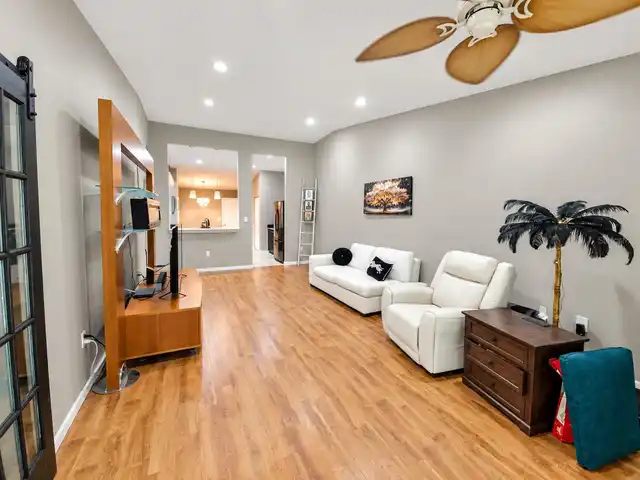 Listing Photo 5