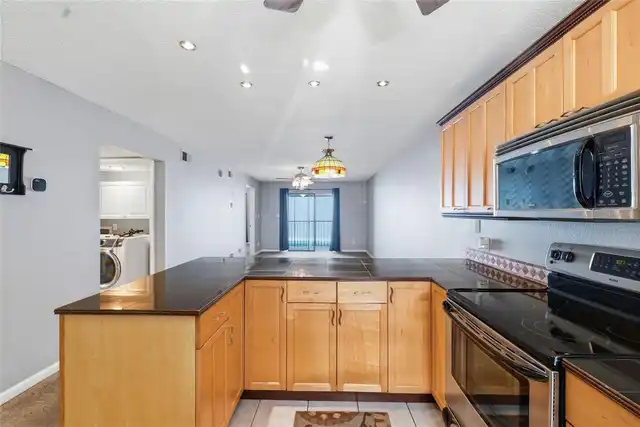 Listing Photo 7