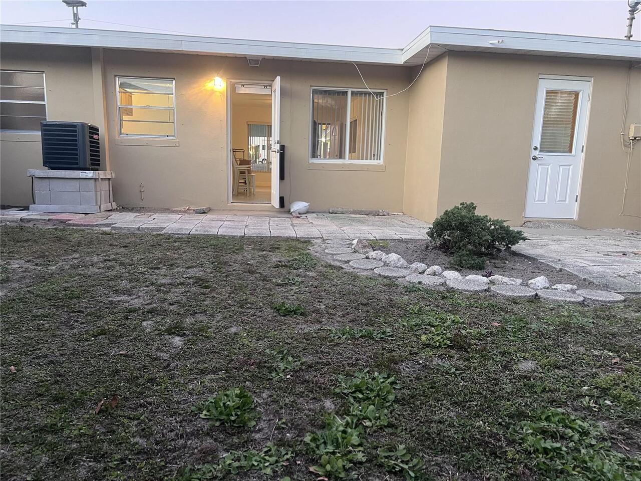 Listing Photo 10