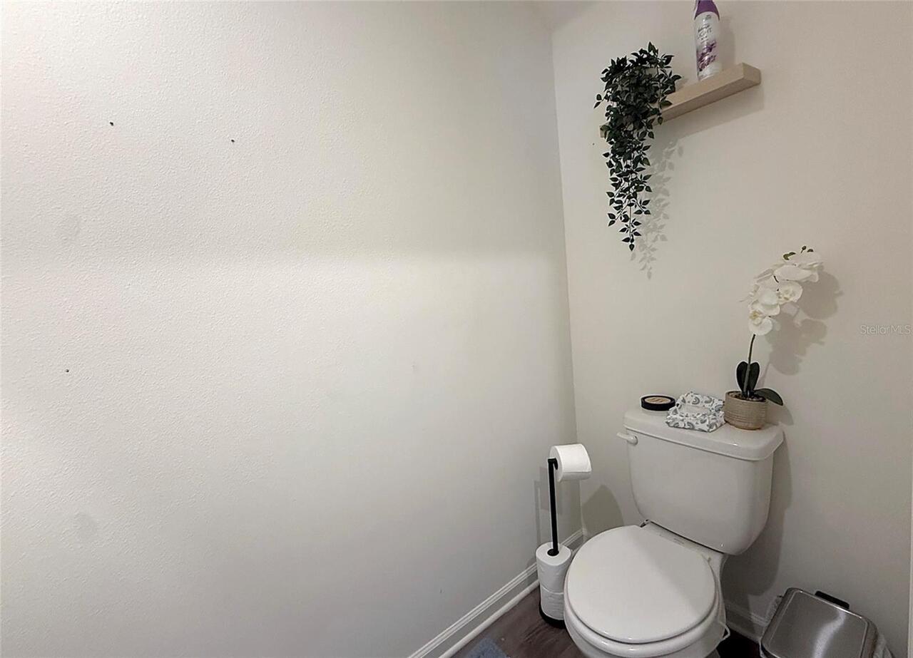 Listing Photo 8