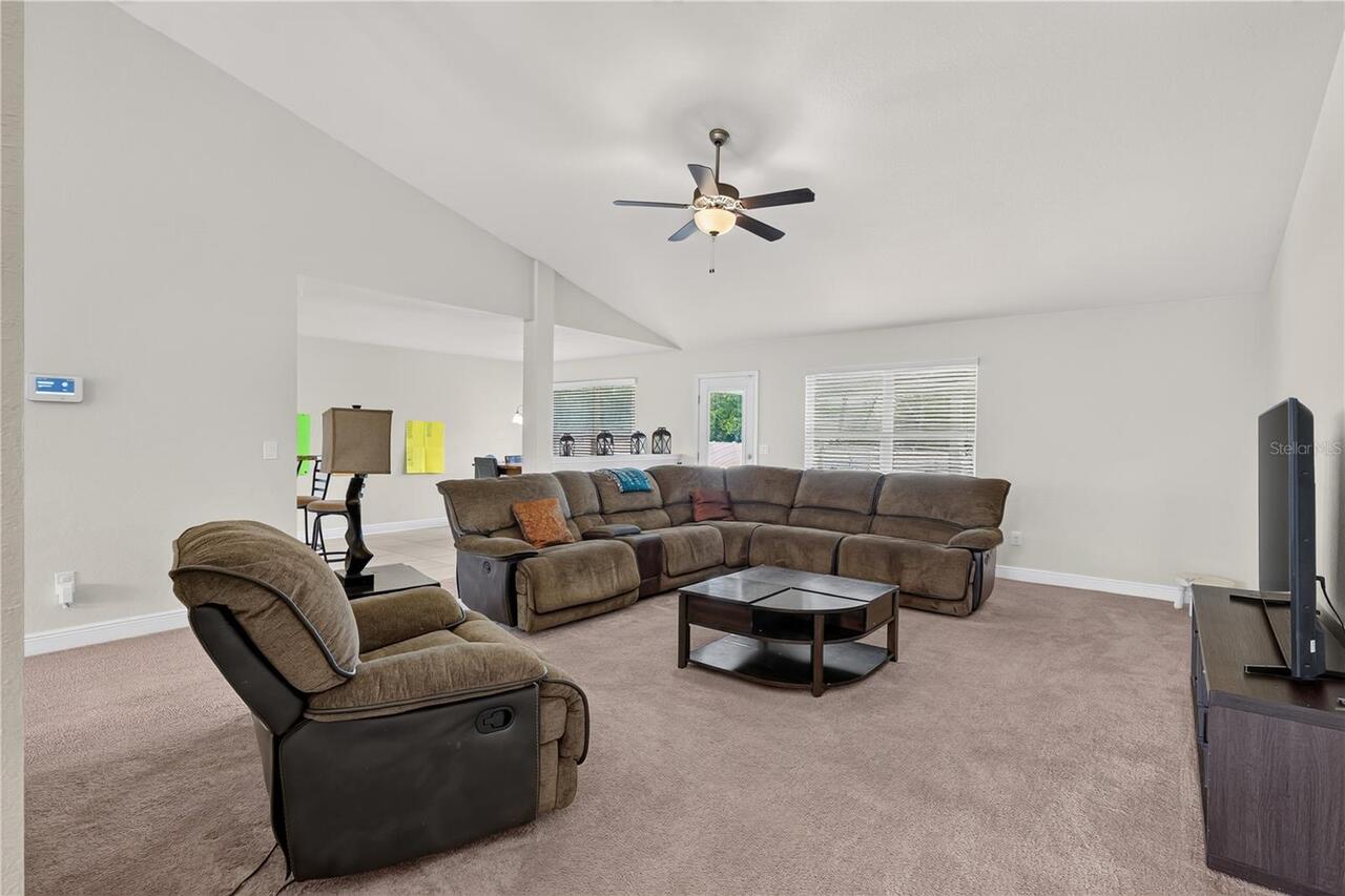Listing Photo 14