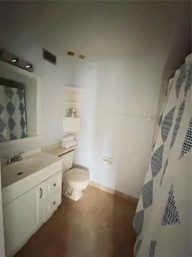 Listing Photo 8