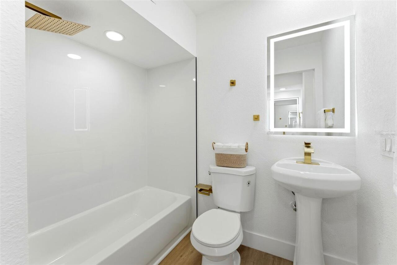 Listing Photo 13