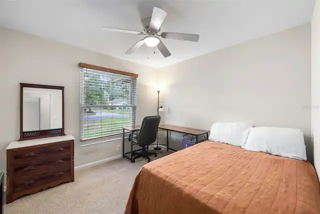 Listing Photo 14