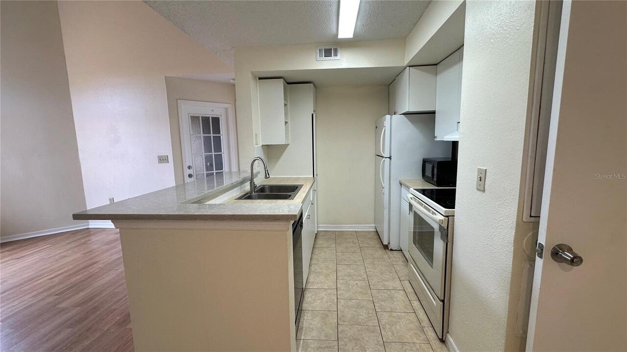 Listing Photo 7