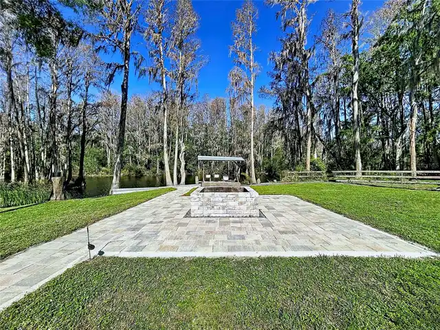 Listing Photo 7