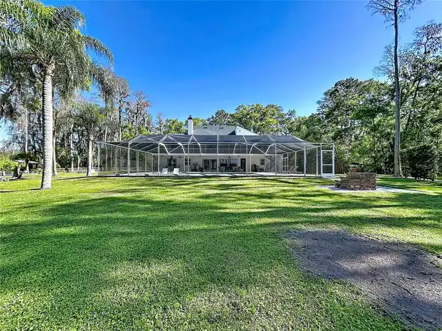 Listing Photo 10