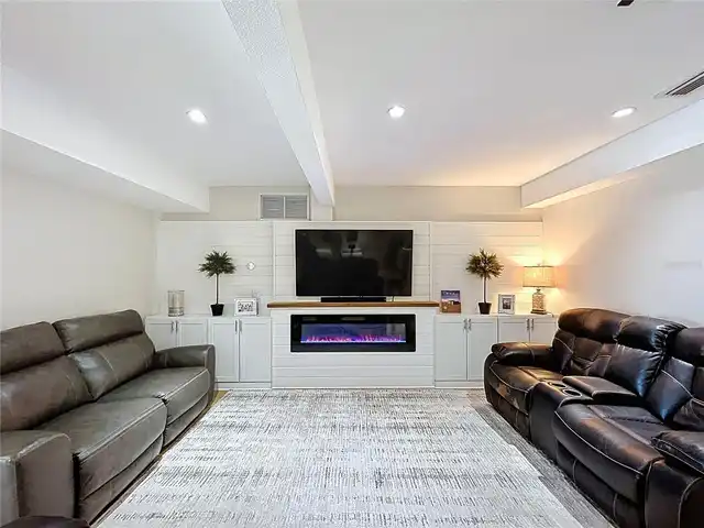 Listing Photo 20