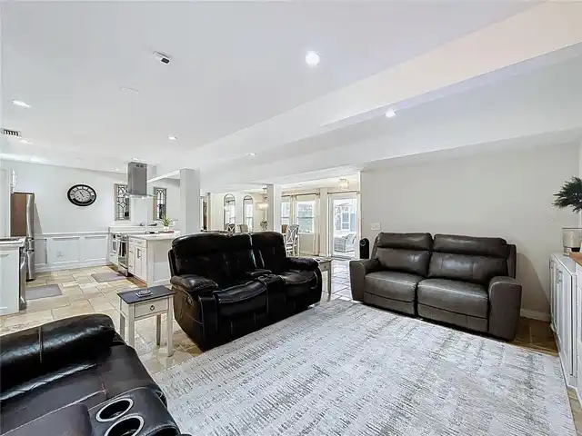 Listing Photo 21