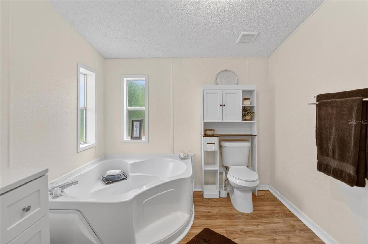 Listing Photo 42