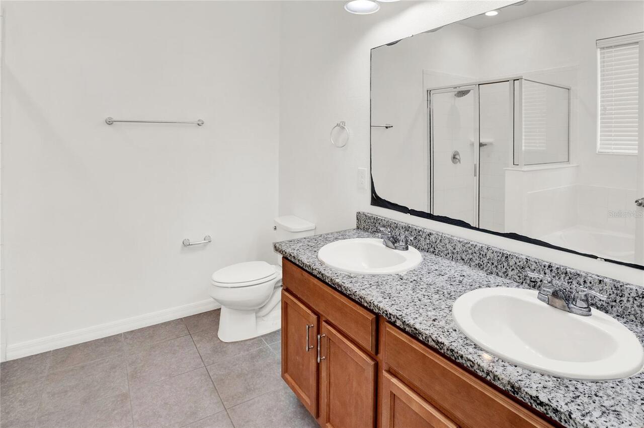 Listing Photo 19