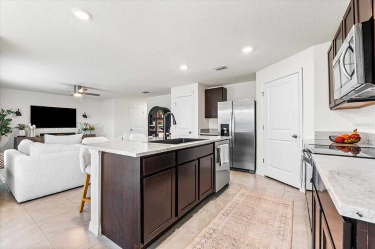 Listing Photo 14