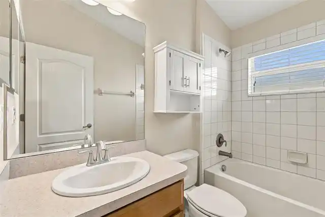 Listing Photo 15