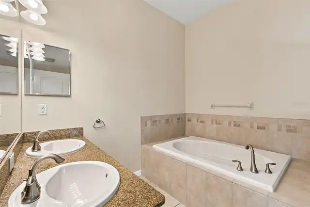 Listing Photo 21